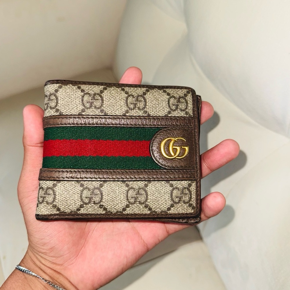 Gucci Bi-Fold wallet for Men GG supreme canvas